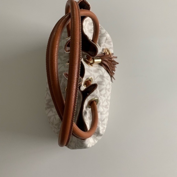 Authentic Michael Kors East West Monogram Tote - Picture 2 of 7